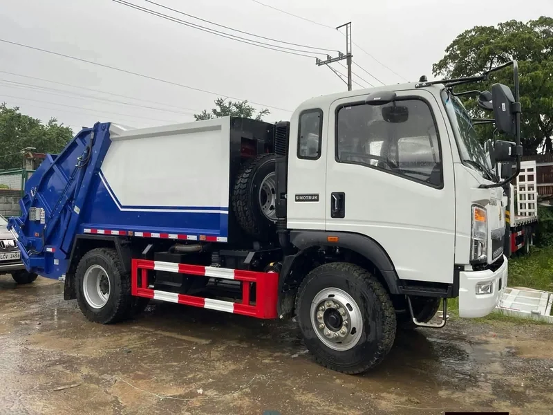 Garbage Collection Trucks — equipment reference view 2