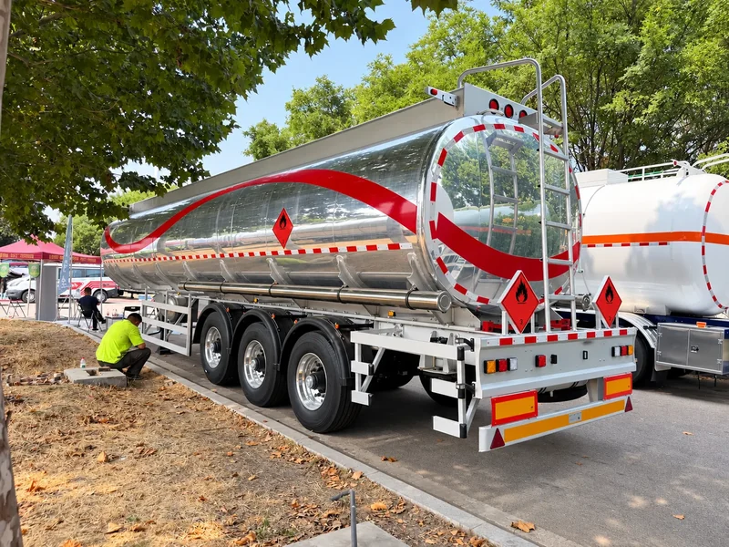 Fuel Tanker Semi-Trailers — equipment reference view 1